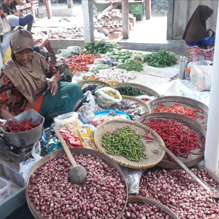 Harga Cabai, Sayuran dan Daging Ayam di Pasar Clereng Mulai Meroket 